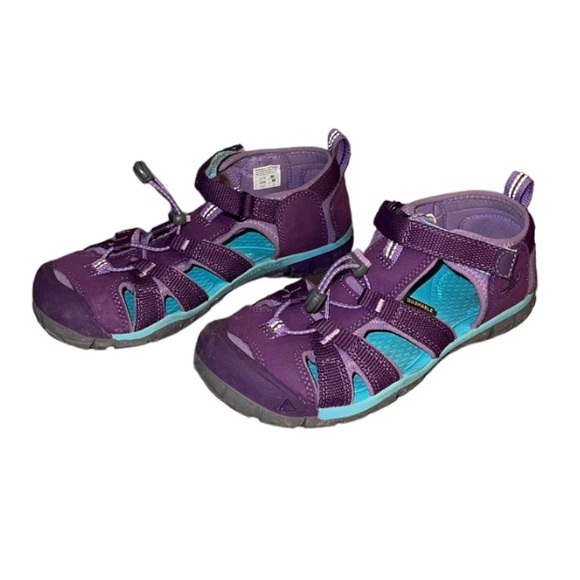 Keen Purple and Grey Ergonomic Hiking Sandals - Girl’s Size 3 - Picture 2 of 10